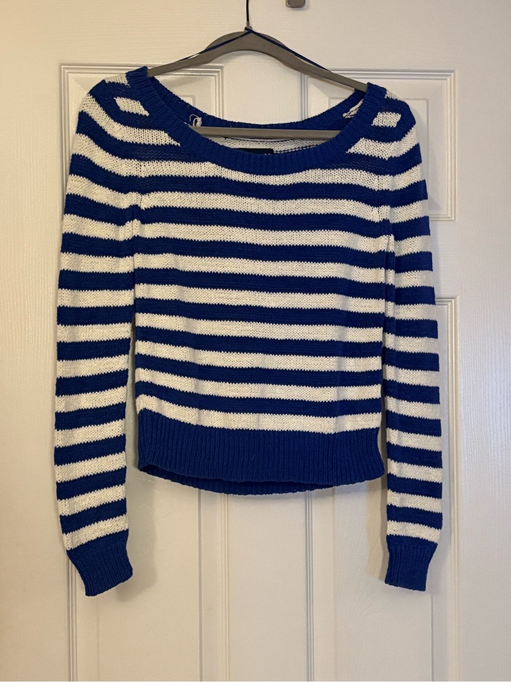 American Eagle Outfitters Blue and White Striped Scoop Neck Sweater